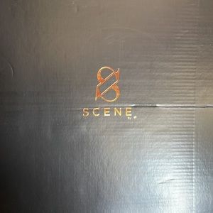 Women’s gold platform heels-NEW-never been worn